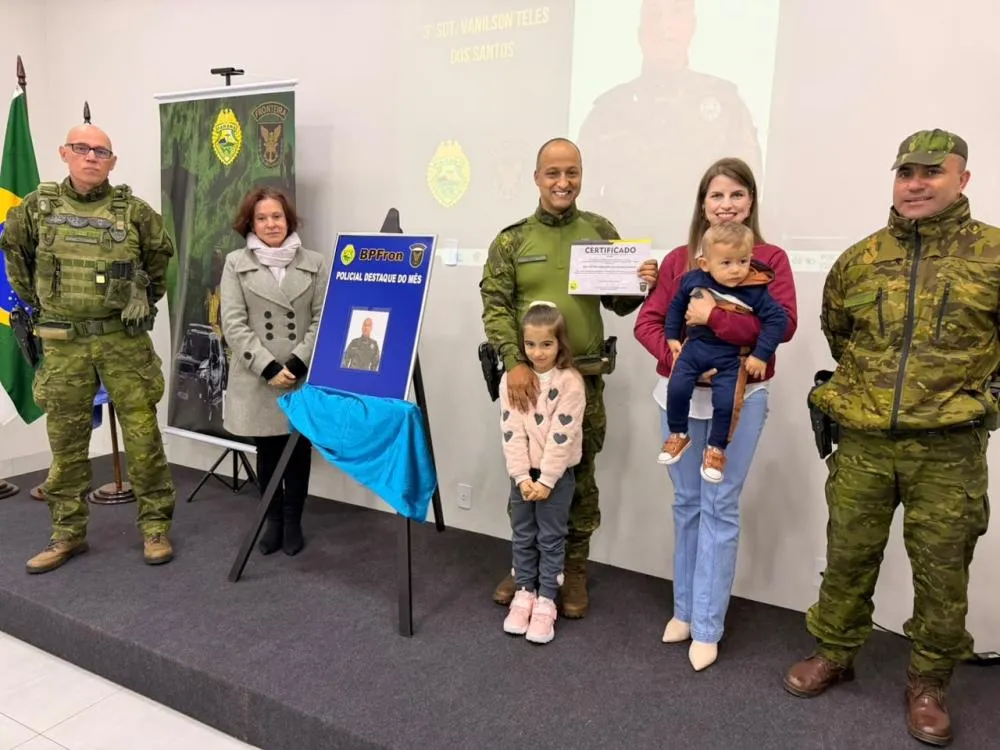 3º Sargento Teles do BPFRON é homenageado como Policial Destaque do Mês em Umuarama