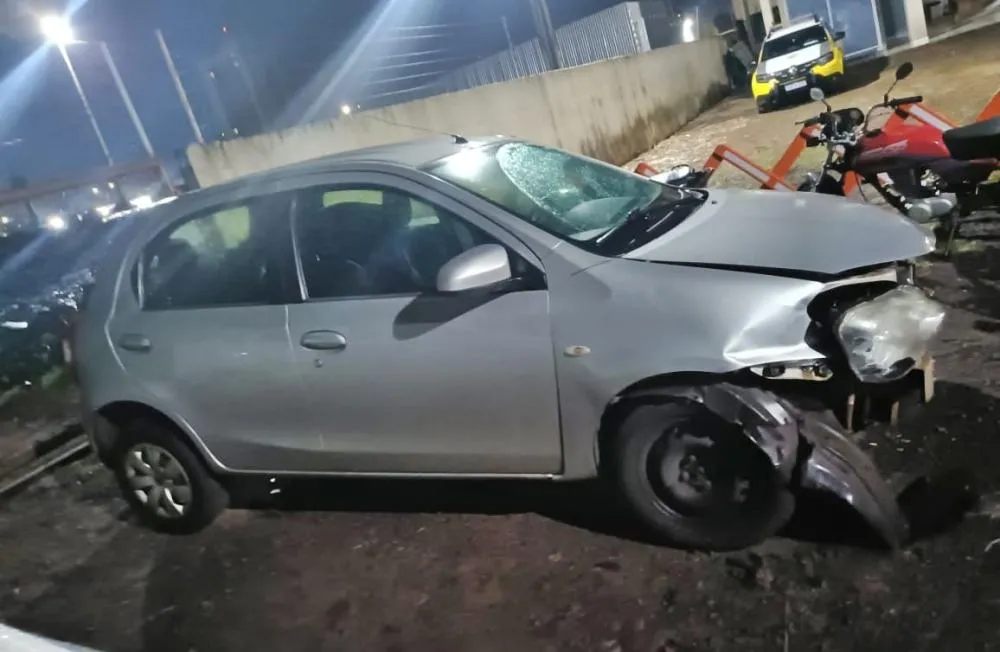 Motorista embriagado é preso após acidente na região da Praça Sete em Umuarama