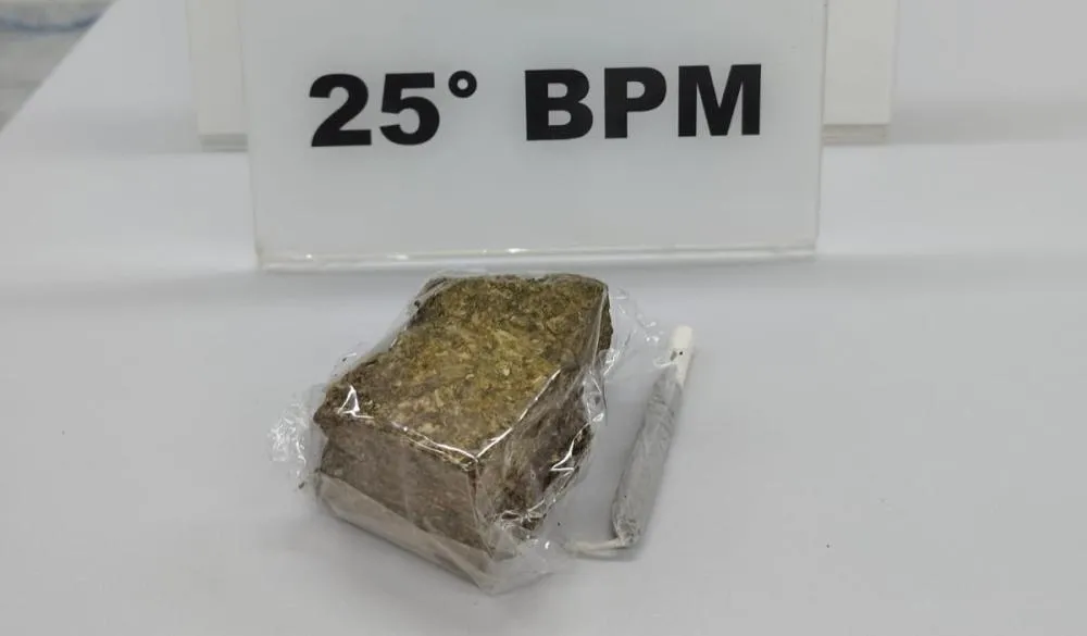 Jovem é flagrado com 116 gramas de maconha durante abordagem em Ivaté