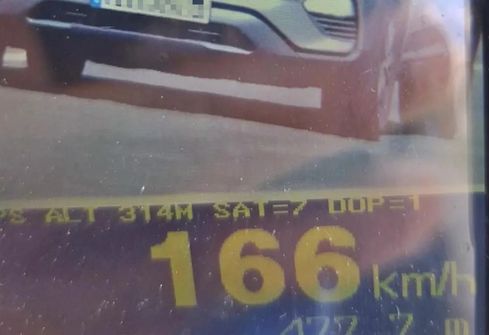 Motorista é flagrado a 166 km/h durante operação radar na PR-323, em Jussara